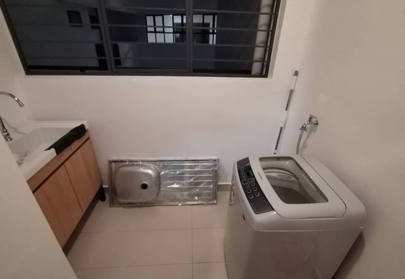 Queens Residences @ Queens Waterfront