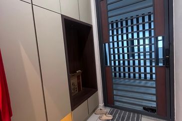 Queens Residences @ Queens Waterfront