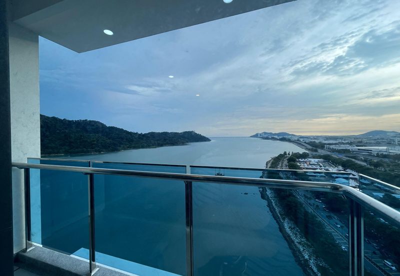 Queens Residences @ Queens Waterfront