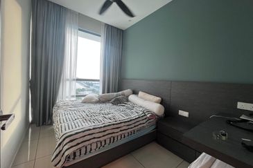 Queens Residences @ Queens Waterfront