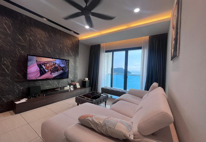 Queens Residences @ Queens Waterfront