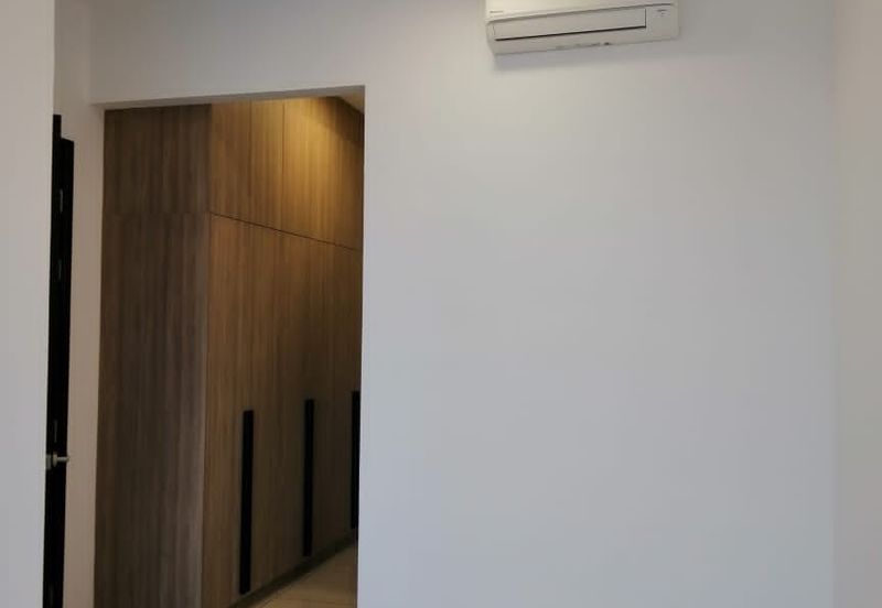 Queens Residences @ Queens Waterfront