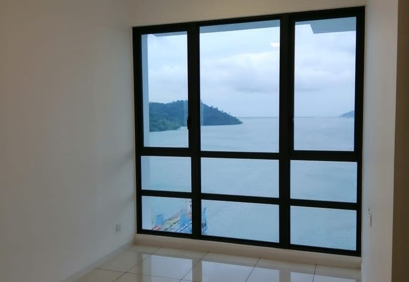 Queens Residences @ Queens Waterfront