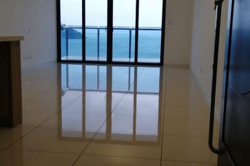 Queens Residences @ Queens Waterfront