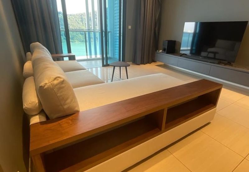 Queens Residences @ Queens Waterfront