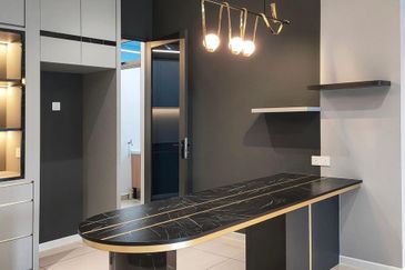 Queens Residences @ Queens Waterfront