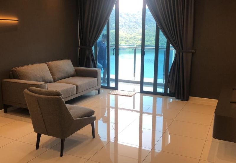 Queens Residences @ Queens Waterfront