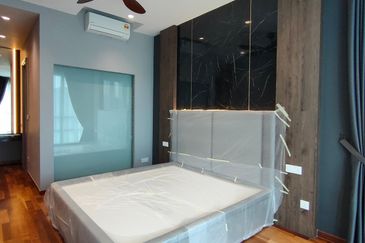 Queens Residences @ Queens Waterfront