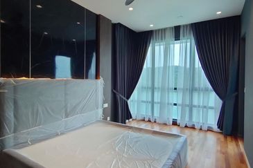 Queens Residences @ Queens Waterfront