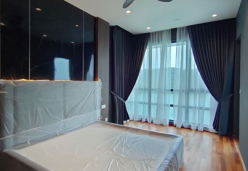 Queens Residences @ Queens Waterfront