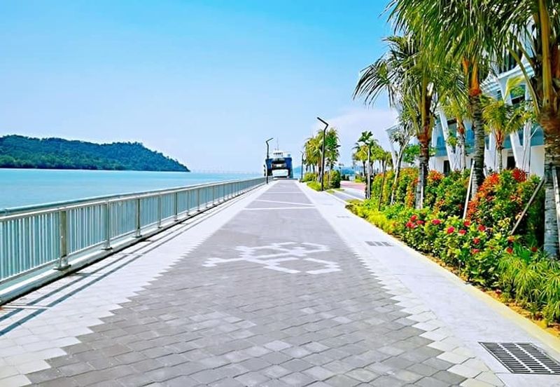 Queens Residences @ Queens Waterfront