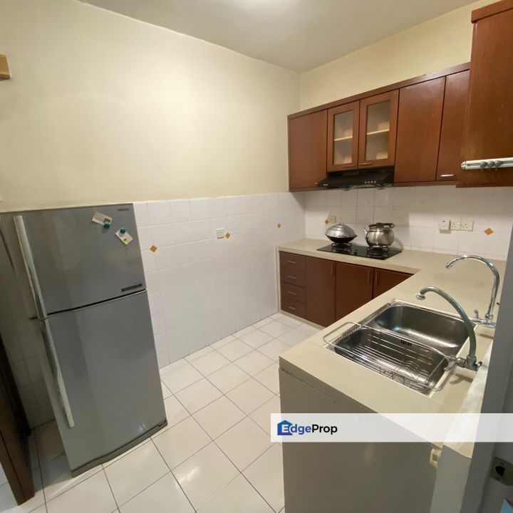 Putra place well maintain for rent Rm1800/month, Penang, Sungai Nibong