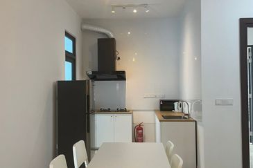 Queens Residences @ Queens Waterfront