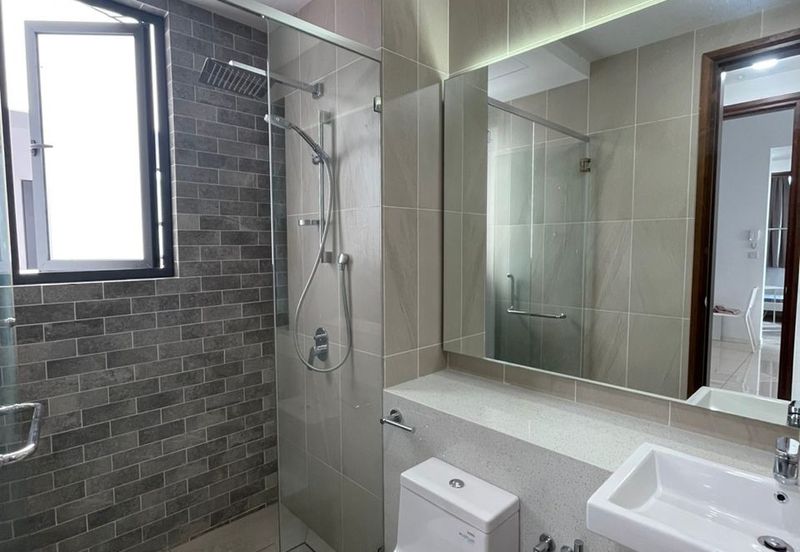 Queens Residences @ Queens Waterfront