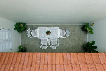 Georgetown Corner Lot Double Storrey Shop lot