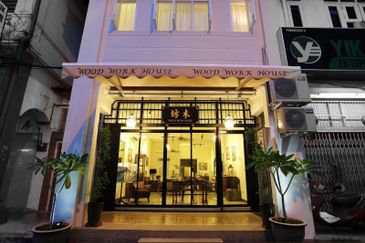 Georgetown Corner Lot Double Storrey Shop lot