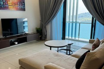 Queens Residences @ Queens Waterfront