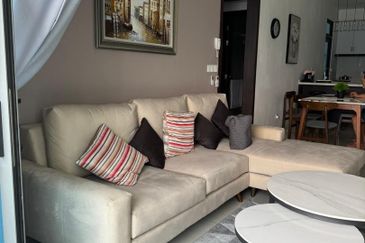 Queens Residences @ Queens Waterfront