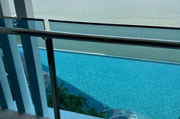 Queens Residences @ Queens Waterfront