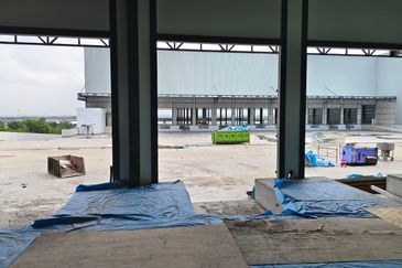 Valdor Facing Main Road Detached Factory Near Batu Kawan for rent