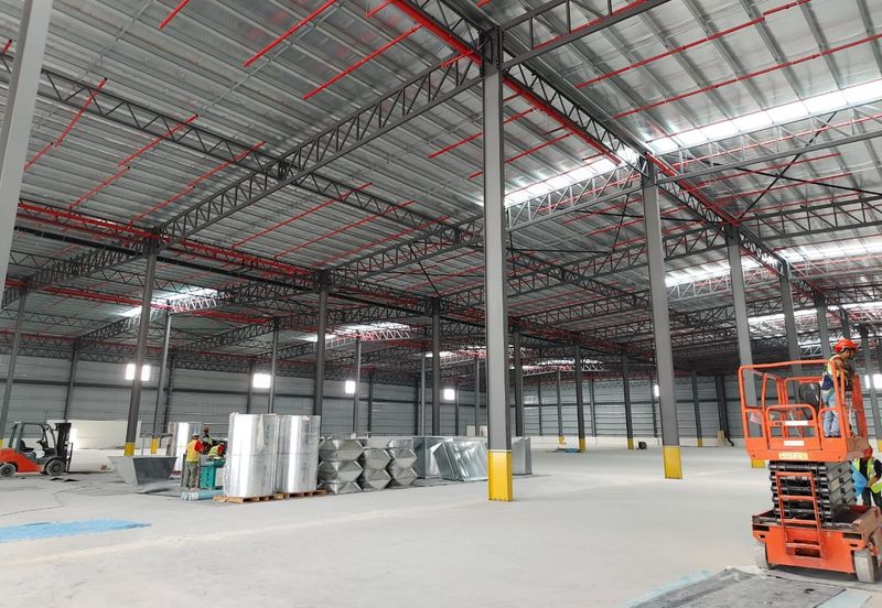 Valdor Facing Main Road Detached Factory Near Batu Kawan for rent