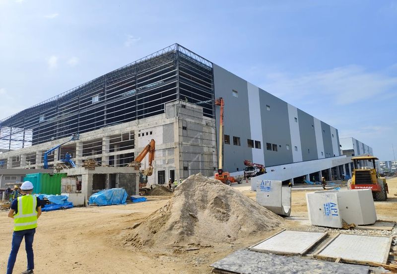 Valdor Facing Main Road Detached Factory/Warehouse Near Batu Kawan for rent