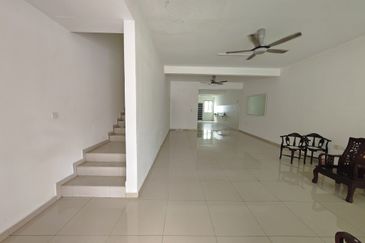 HIJAYU 3A @ BANDAR SRI SENDAYAN