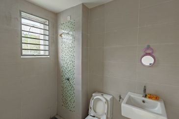 HIJAYU 3A @ BANDAR SRI SENDAYAN