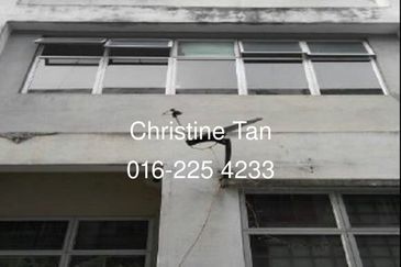 3 storey shop office@Putra Heights, Subang Jaya