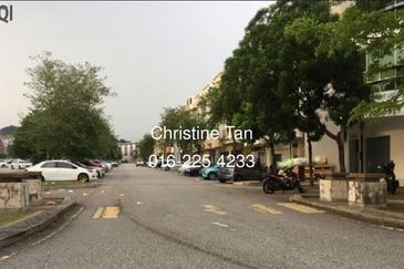 3 storey shop office@Putra Heights, Subang Jaya