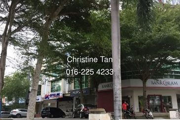 3 storey shop office@Putra Heights, Subang Jaya