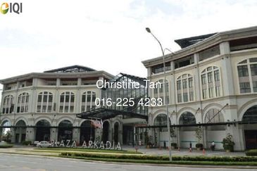 Plaza Arkadia Office