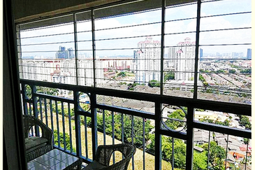 Strategic Location, Low Density The Boulevard Subang Condo for Sale