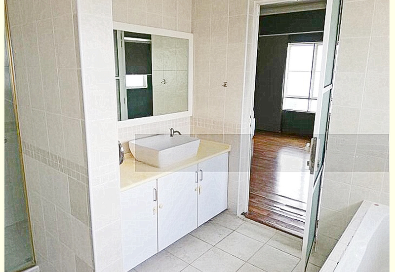 Strategic Location, Low Density The Boulevard Subang Condo for Sale