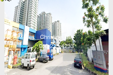 1.5 Storey Link Factory, Taman Perindustrian USJ 1