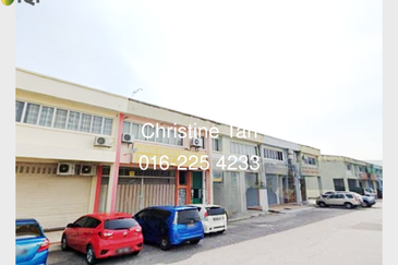 1.5 Storey Link Factory, Taman Perindustrian USJ 1