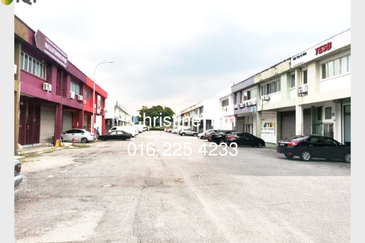 1.5 Storey Link Factory, Taman Perindustrian USJ 1