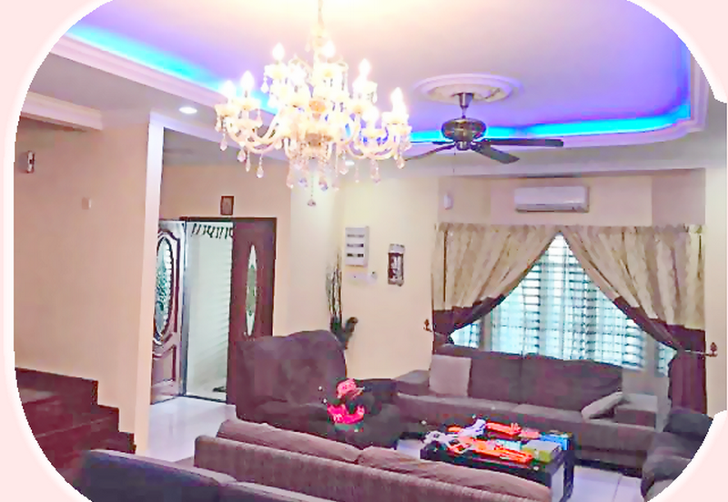 Freehold, Renovated 2 Storey Terrace House @ Bkt Rahman Putra for Sale