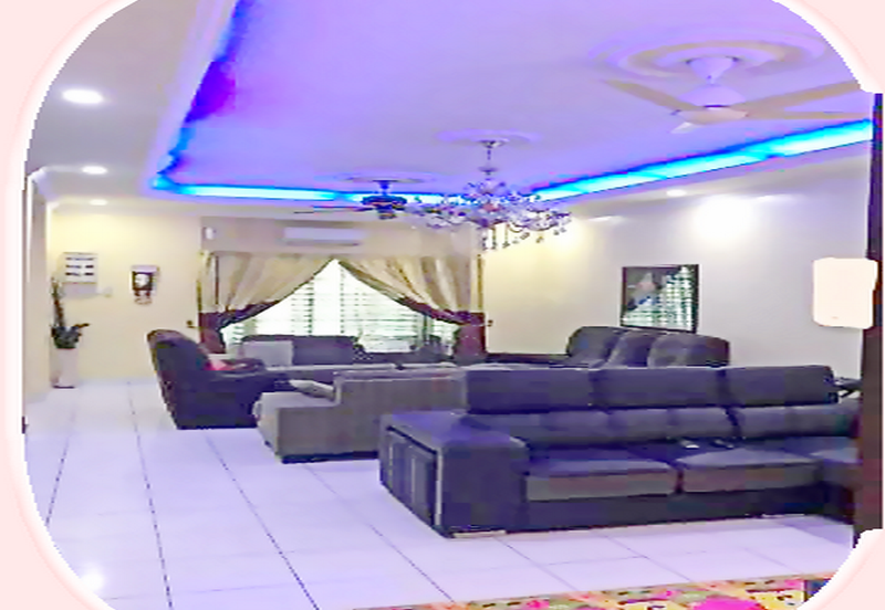 Freehold, Renovated 2 Storey Terrace House @ Bkt Rahman Putra for Sale