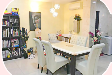 Freehold, Renovated 2 Storey Terrace House @ Bkt Rahman Putra for Sale