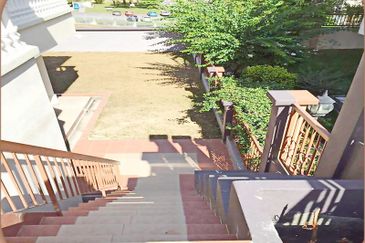 Big Luxurious 2.5 Storey Semi-D(50x129)@Puteri 9 Puchong for Sale