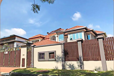 Big Luxurious 2.5 Storey Semi-D(50x129)@Puteri 9 Puchong for Sale