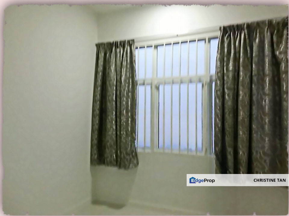 Freehold,Well Kept Good Location Skypod Residence @Puchong for Sale, Selangor, Puchong