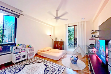 Freehold,Renovated,Gated&Guarded Huge Bungalow@Ara Damansara for Sale