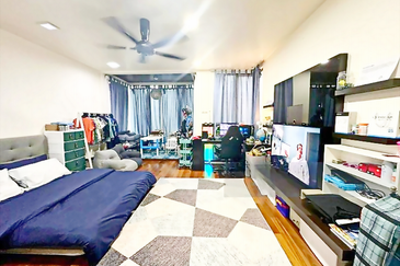 Freehold,Renovated,Gated&Guarded Huge Bungalow@Ara Damansara for Sale