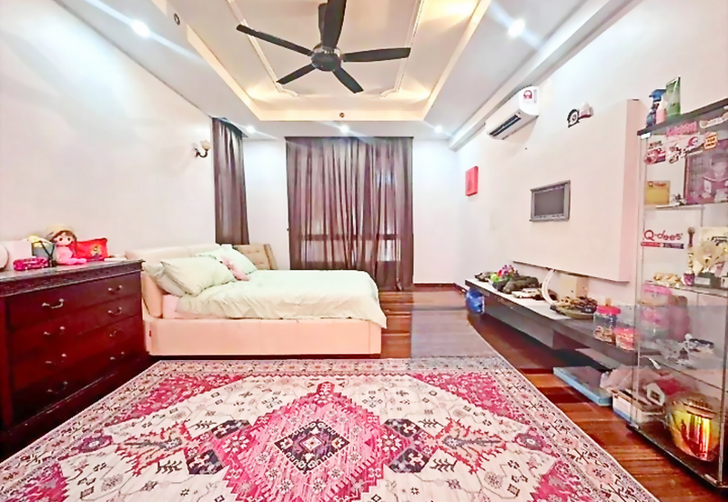 Freehold,Renovated,Gated&Guarded Huge Bungalow@Ara Damansara for Sale