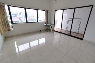 KIPARK Sri Utara: Laman Residen