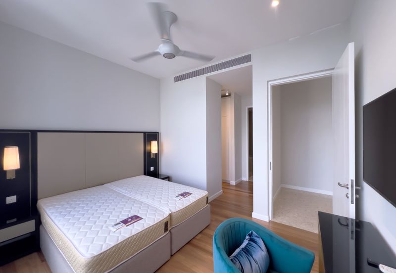 Pavilion Ceylon Hill