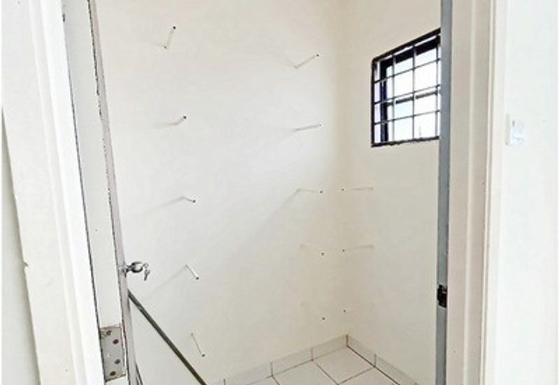 Villa OUG @ Taman Yarl