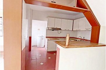 Villa OUG @ Taman Yarl